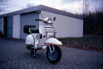 1986-1990: Vespa P 200