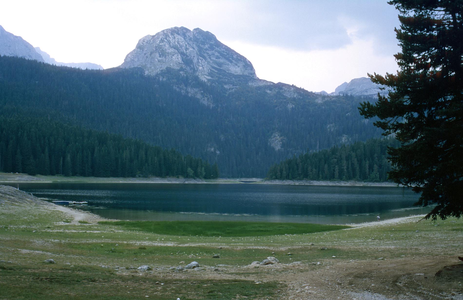 Der Schwarze See (Crno jezero).
