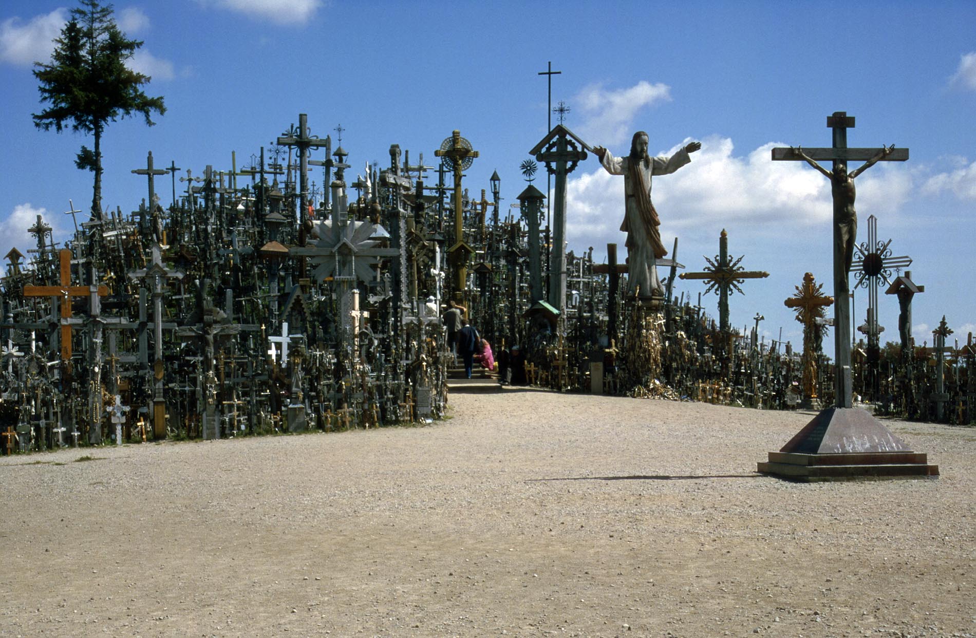 Der Berg der Kreuze.