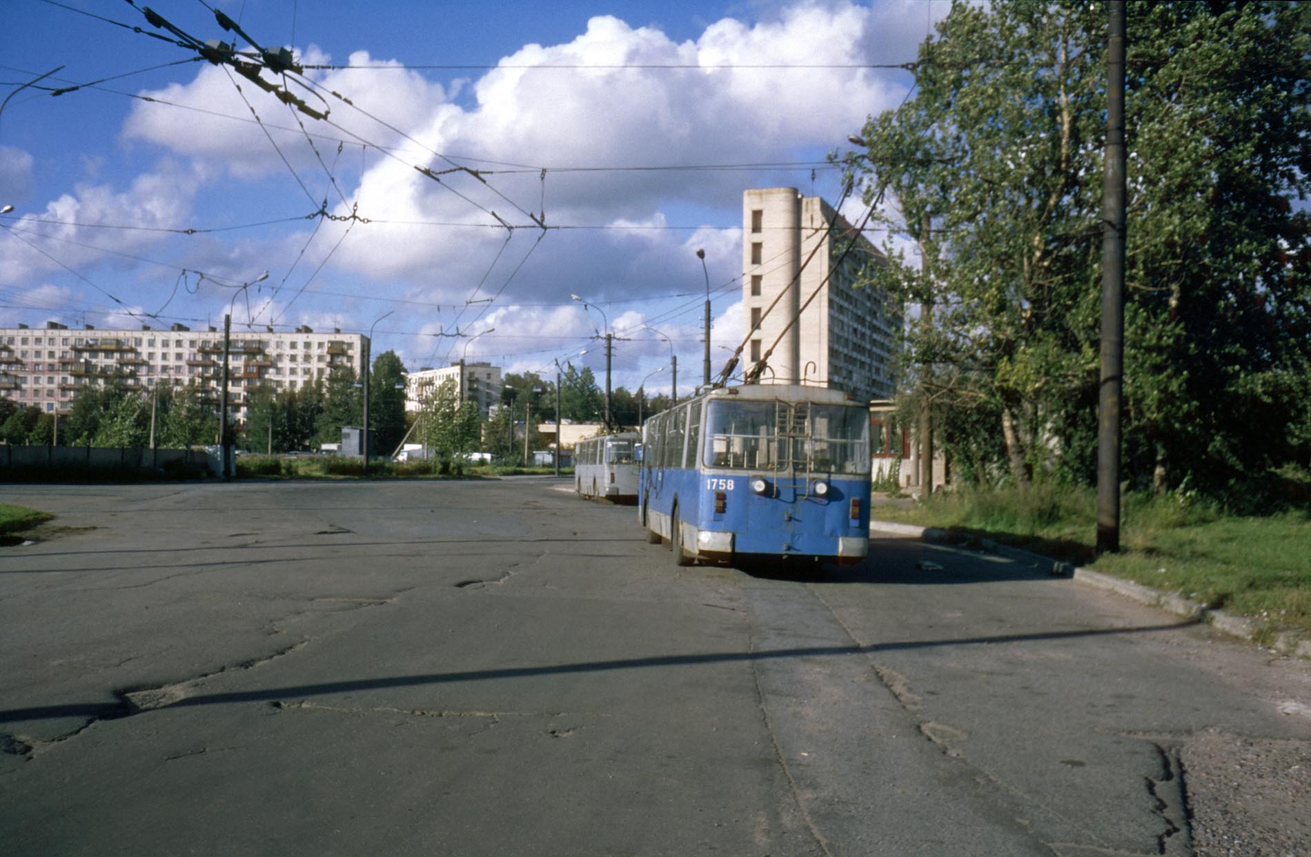 Stadtteil Poljustrovo.