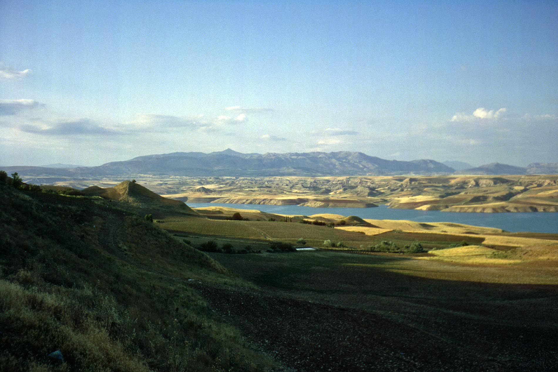 In der Mitte der Nemrut Dagi.